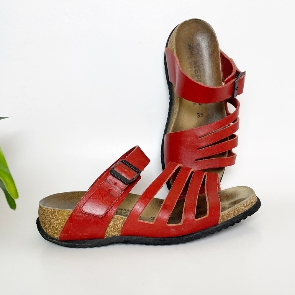 Mephisto Red Leather assymetrical cut-out sandals 35
